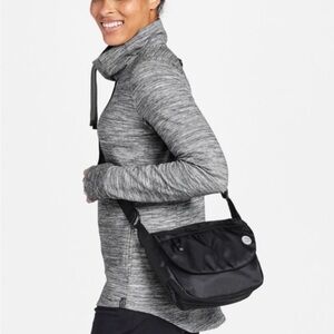 L.L. Bean Boundless Expandable Crossbody Bag Black Nylon